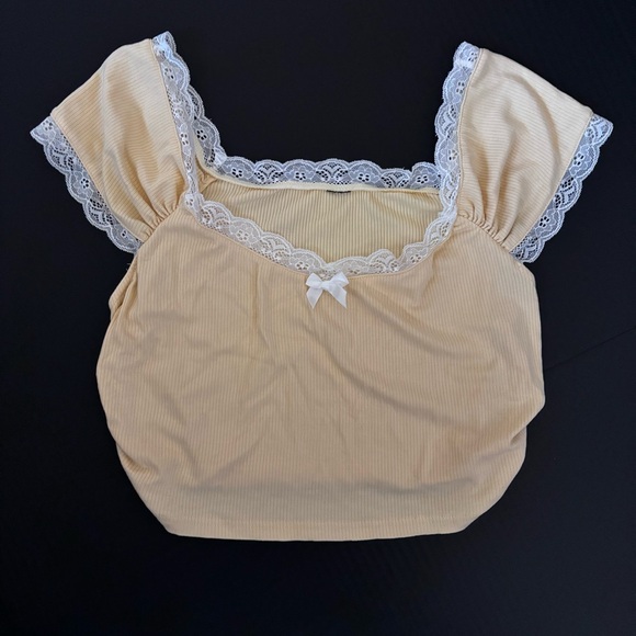 Tops - Yellow crop top size large